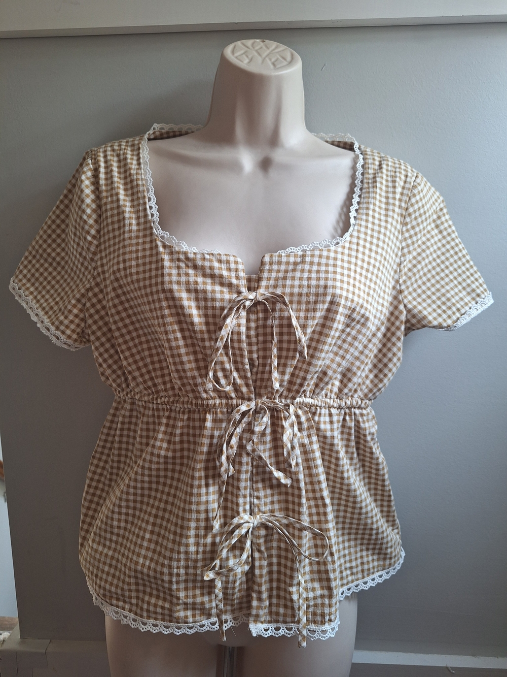 Gingham Lace-Trim Women's Blouse in Tan and White